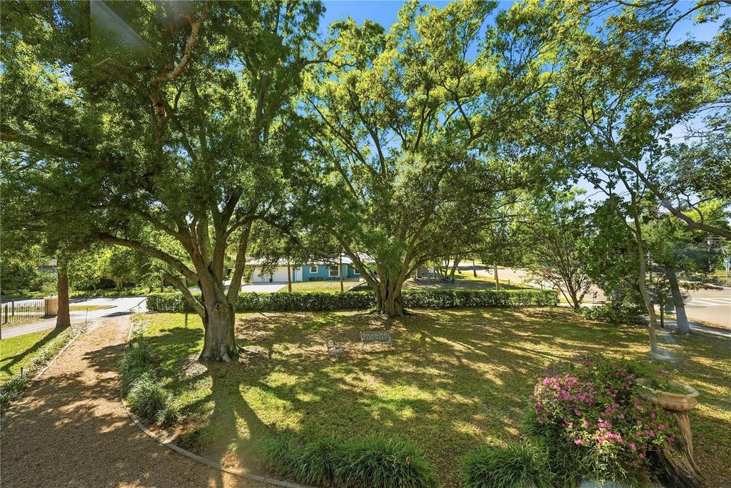 Photo of 100 72nd Street S, St Petersburg, FL 33707 (MLS # TB8482532)