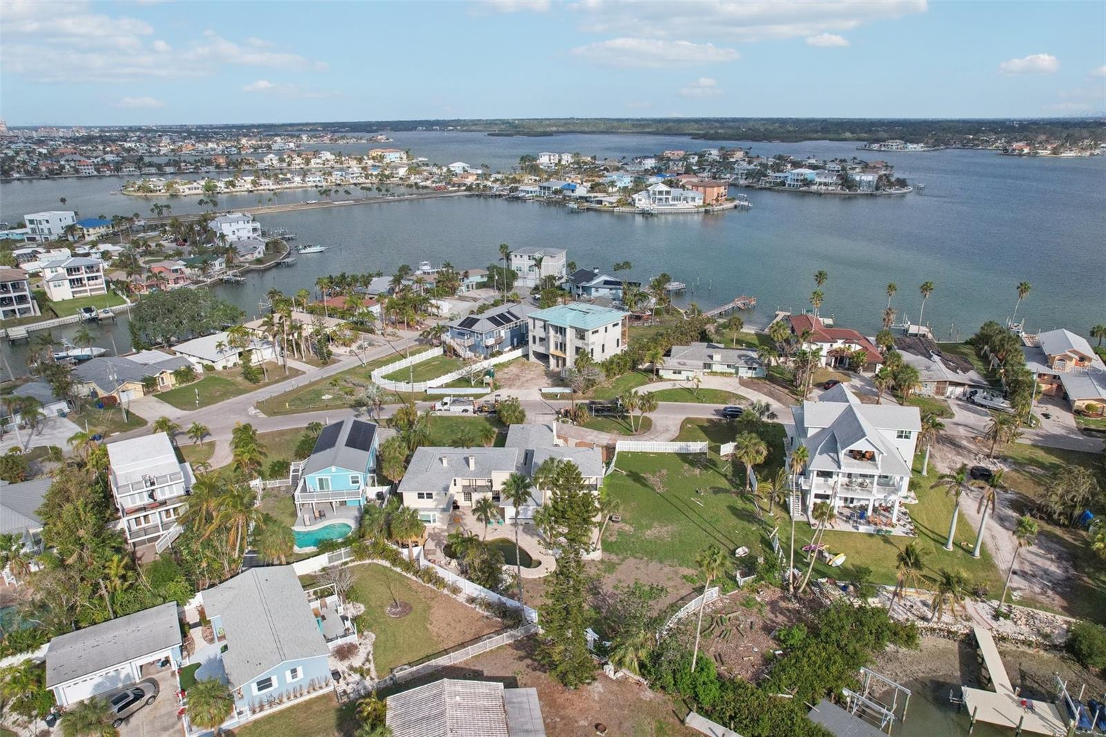 LONE PALM BEACH 3RD ADD - Residential