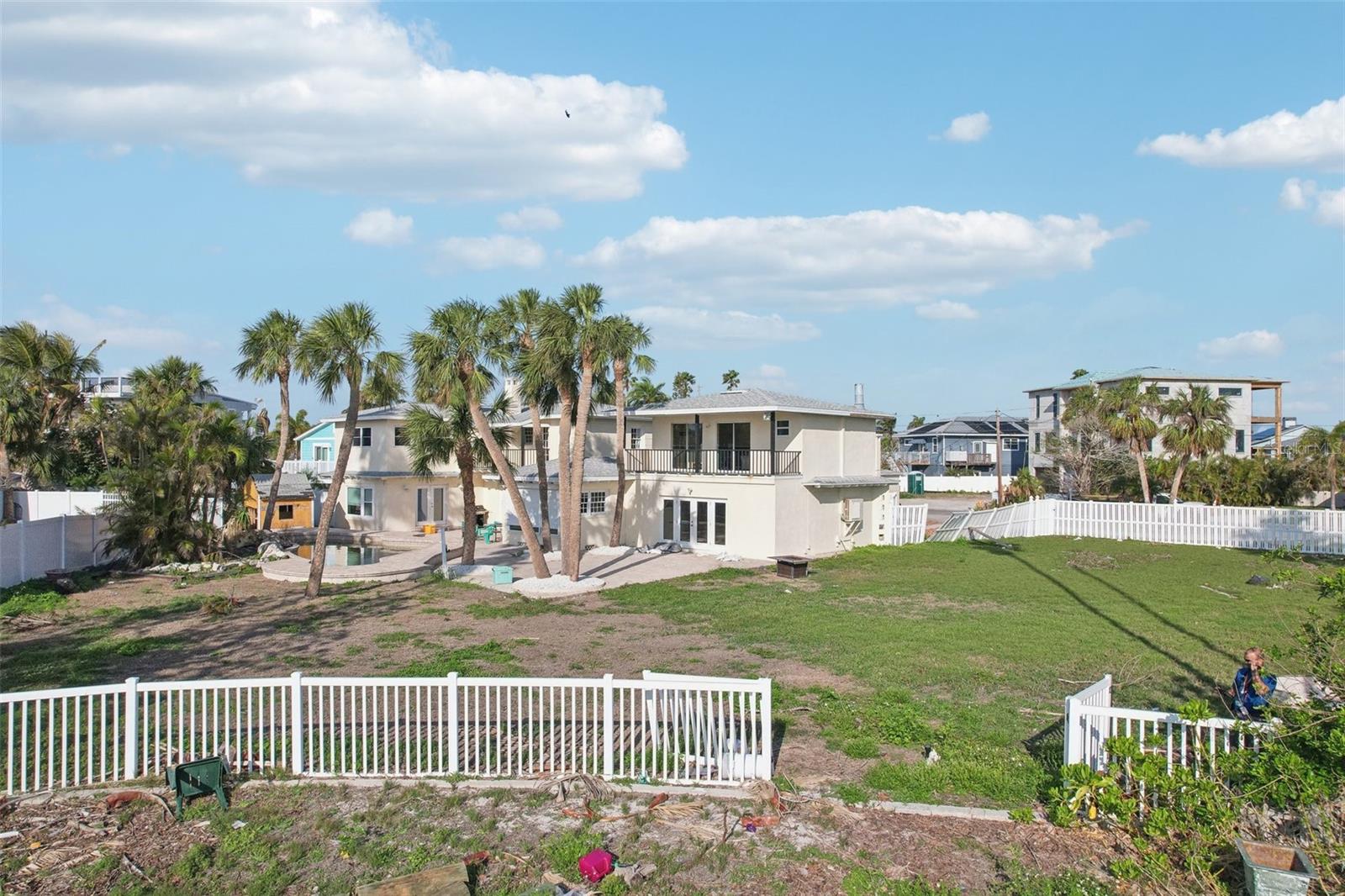 LONE PALM BEACH 3RD ADD - Residential