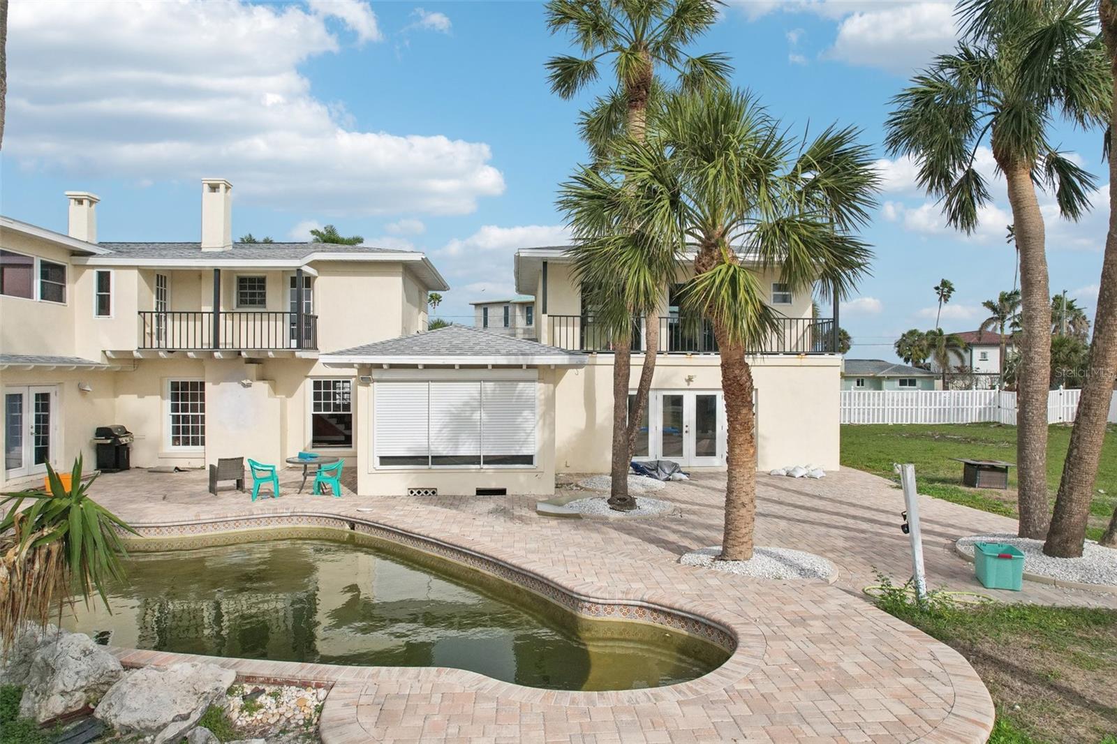 LONE PALM BEACH 3RD ADD - Residential