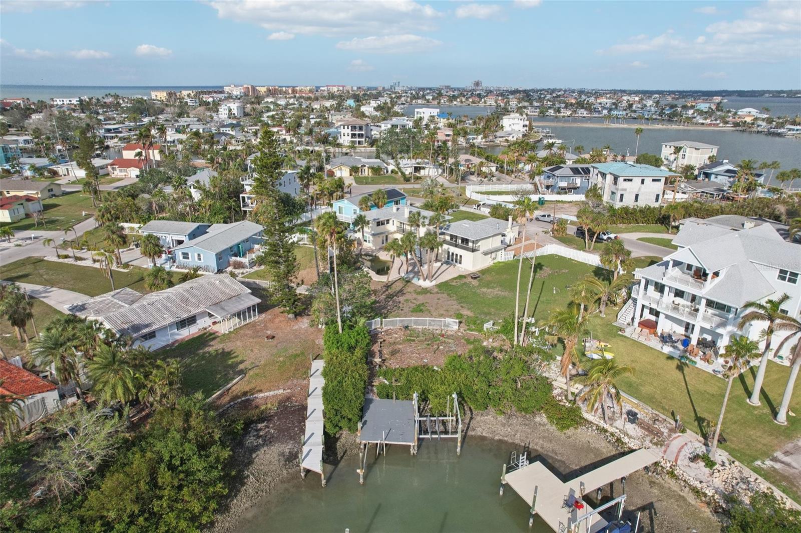 LONE PALM BEACH 3RD ADD - Residential