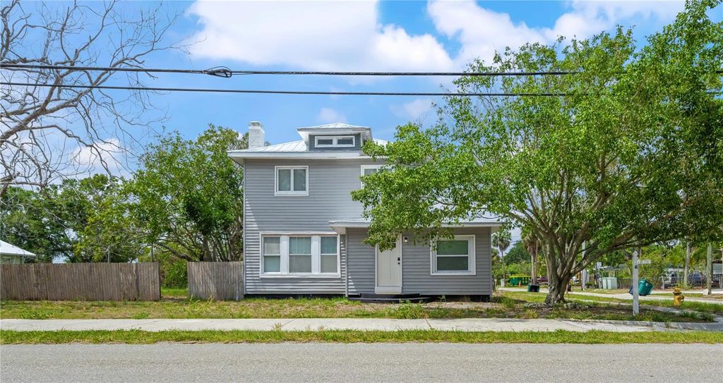 Photo of 2700 10th Street W, Palmetto, FL 34221 (MLS # TB8383184)