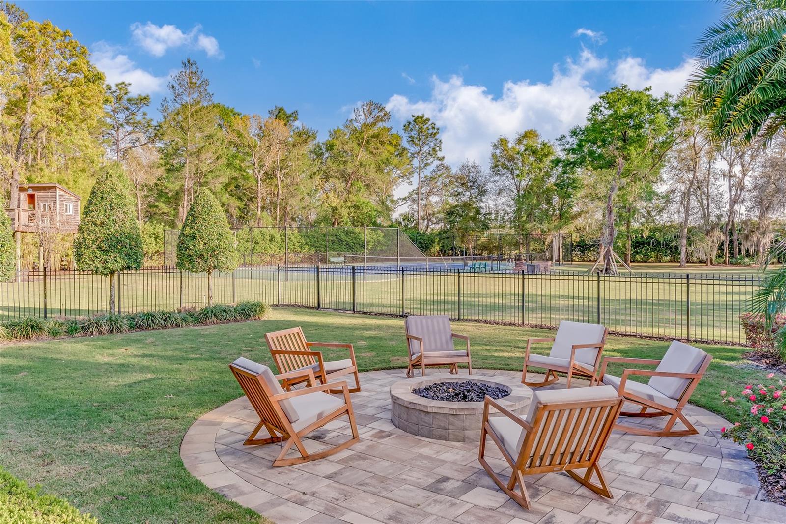 SEMINOLE ESTATES - Residential