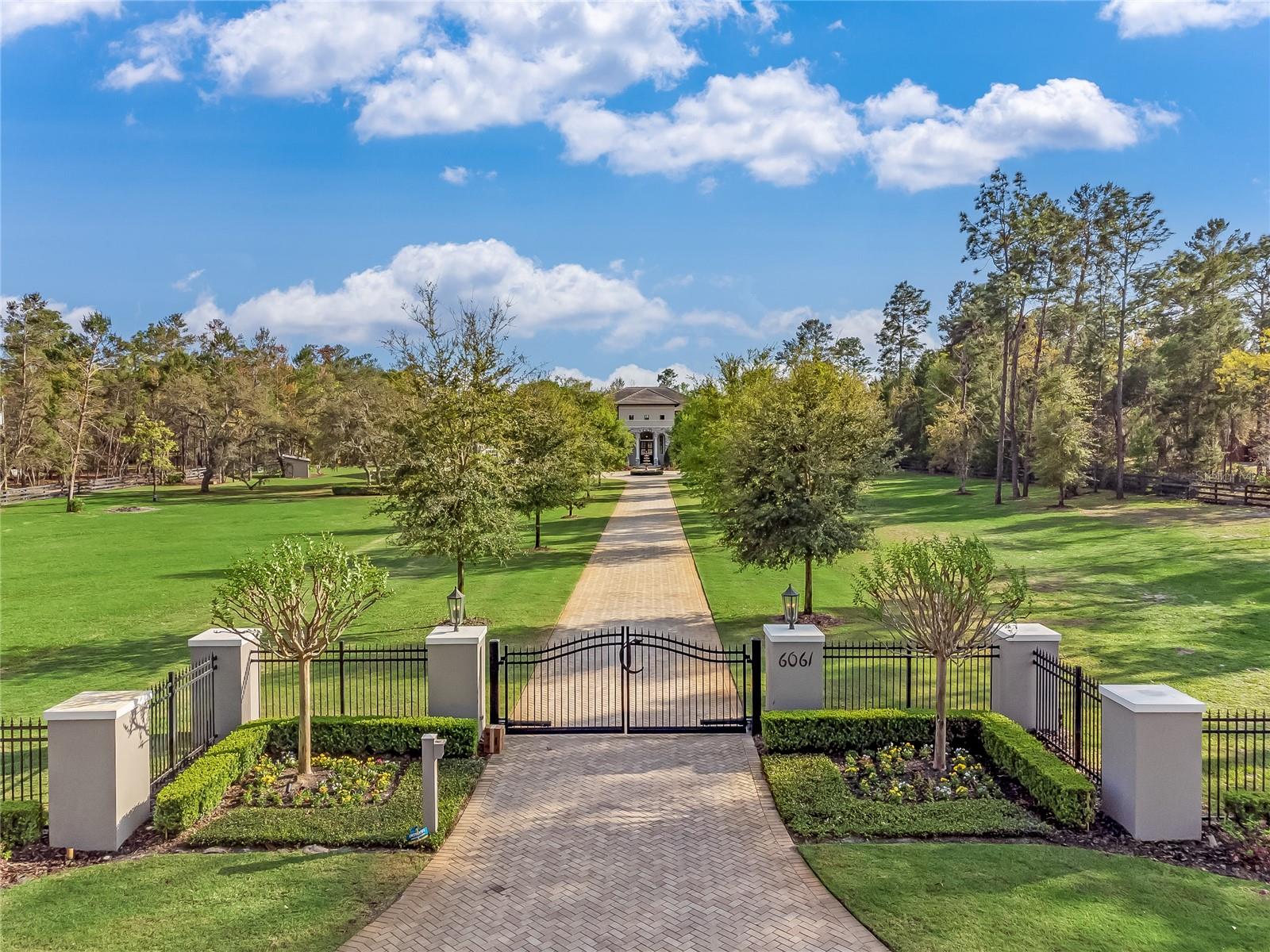 SEMINOLE ESTATES - Residential