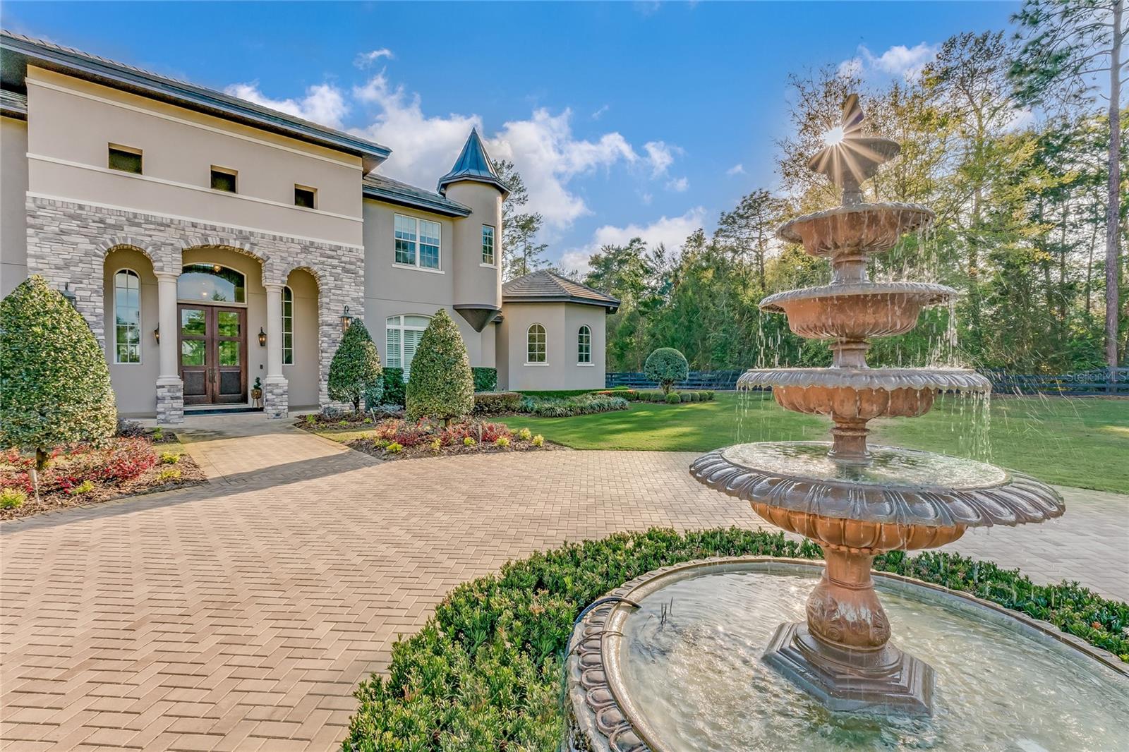 SEMINOLE ESTATES - Residential