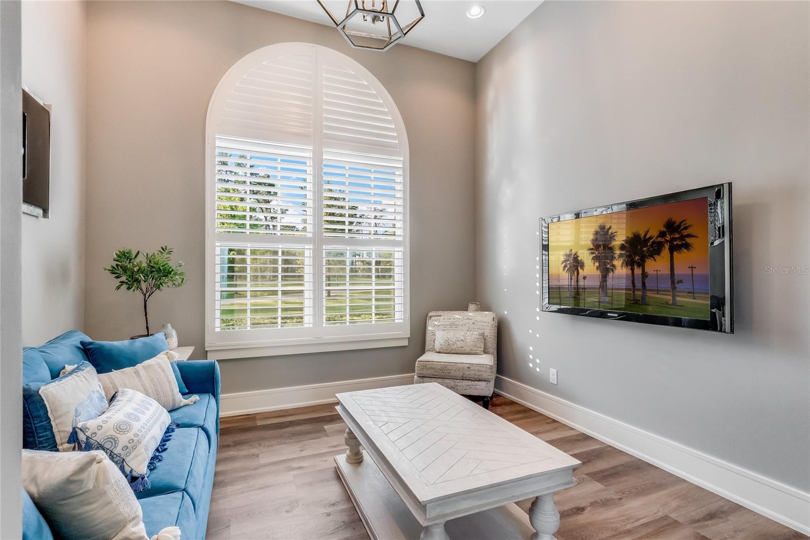 SEMINOLE ESTATES - Residential