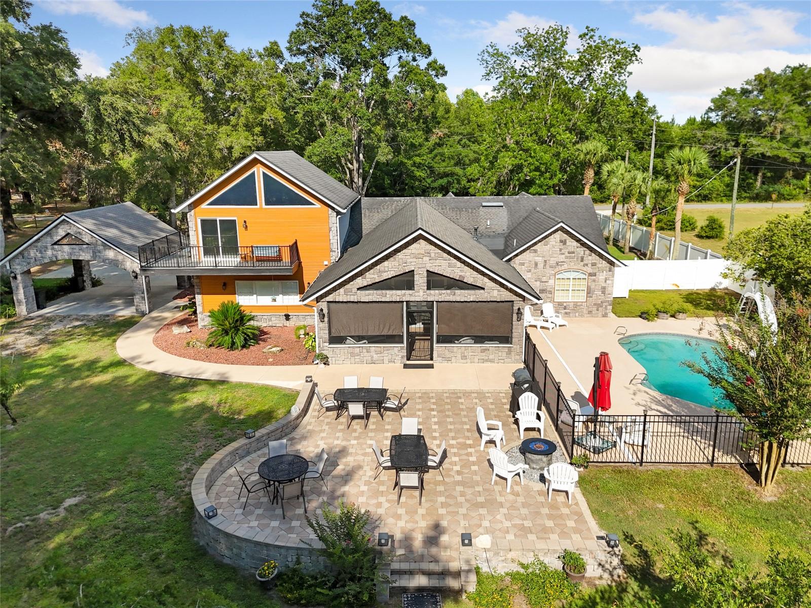 518 SW LITTLE ROAD