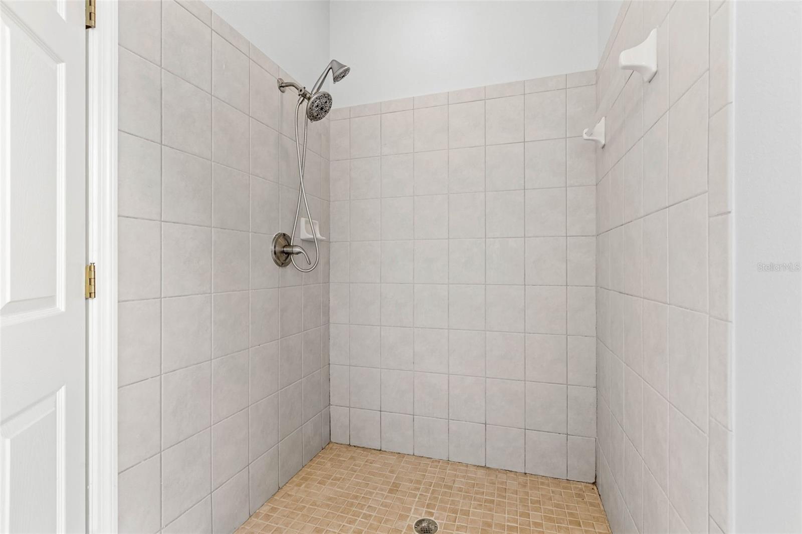 PLANTATION CONDO THE - Residential Lease