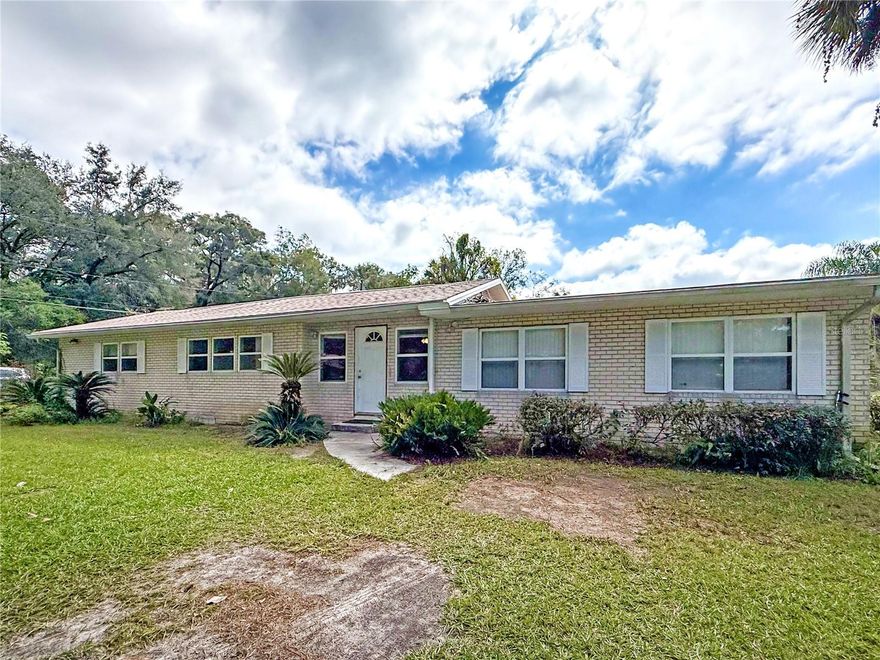 Calling all DIYers and handy homeowners! This 3-bedroom, 2-bath home has great bones and lots of updates already done — new roof (2022), new A/C (2021), and a whole-house generator (2020). The kitchen’s been beautifully remodeled with new appliances, most of the subflooring has been repaired or replaced, and there’s new laminate flooring throughout.
A few finishing touches are still needed (think closets and some minor electrical), but that just means you can make it your own! The home sits on an oversized fenced lot with mature trees, a tiled screened porch perfect for relaxing, and plenty of storage sheds out back.
It’s close to shopping, schools, and medical offices — super convenient. If you don’t mind a little elbow grease, this could be a fantastic find!
?? Don’t miss this opportunity — come take a look and see the potential for yourself! Call today to schedule a showing!