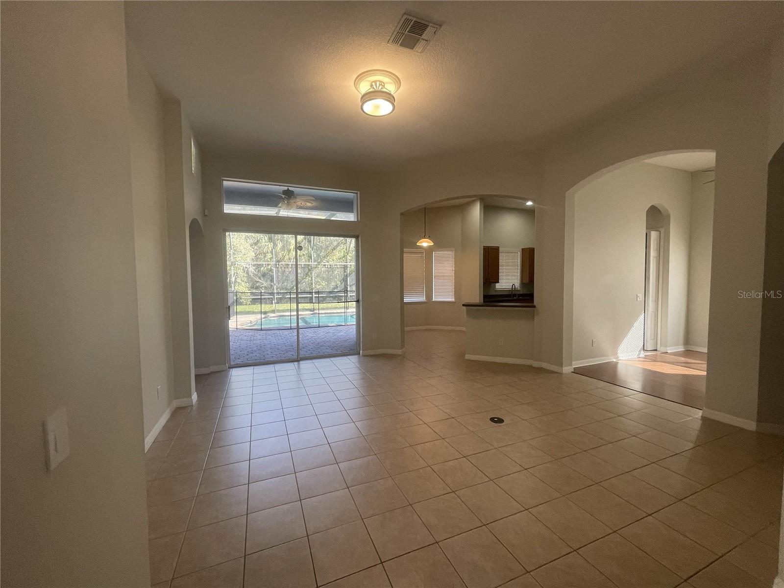 RETREAT AT WEKIVA - Residential