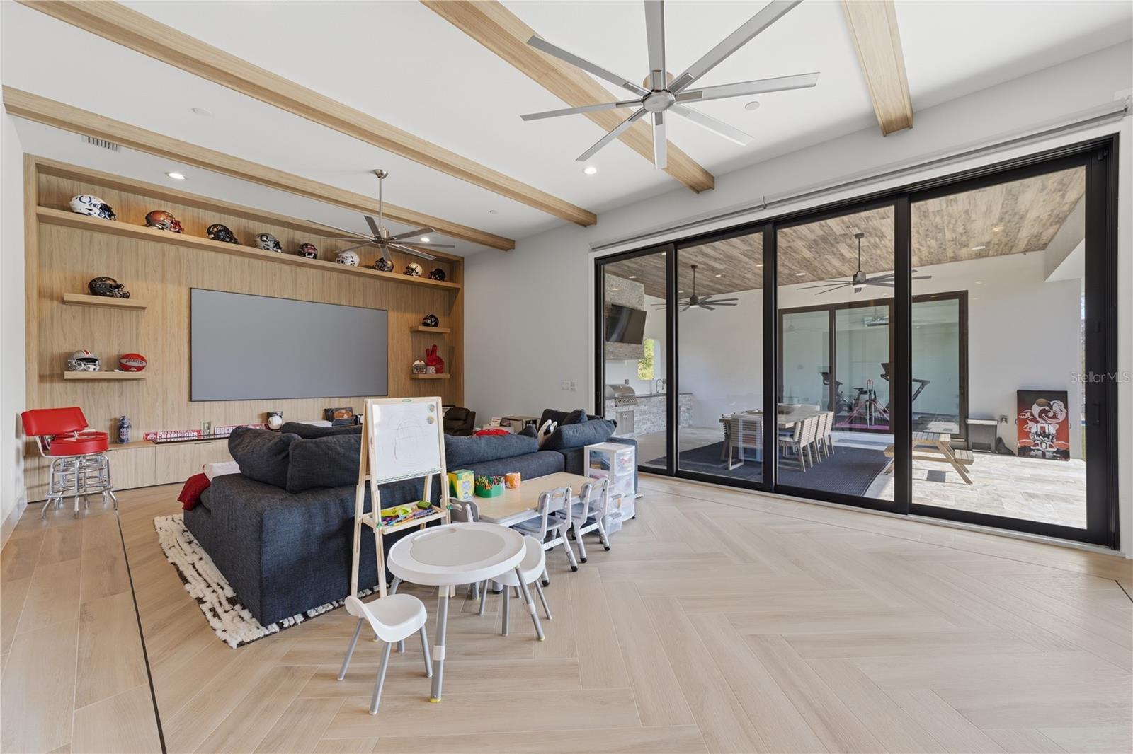 BELLA COLLINA SUB - Residential