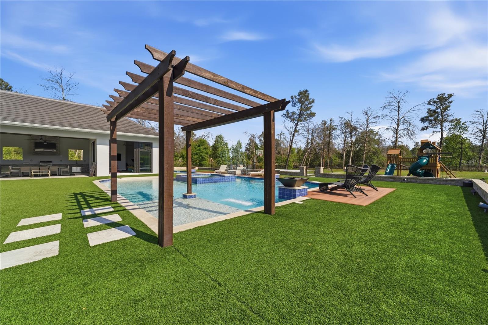 BELLA COLLINA SUB - Residential