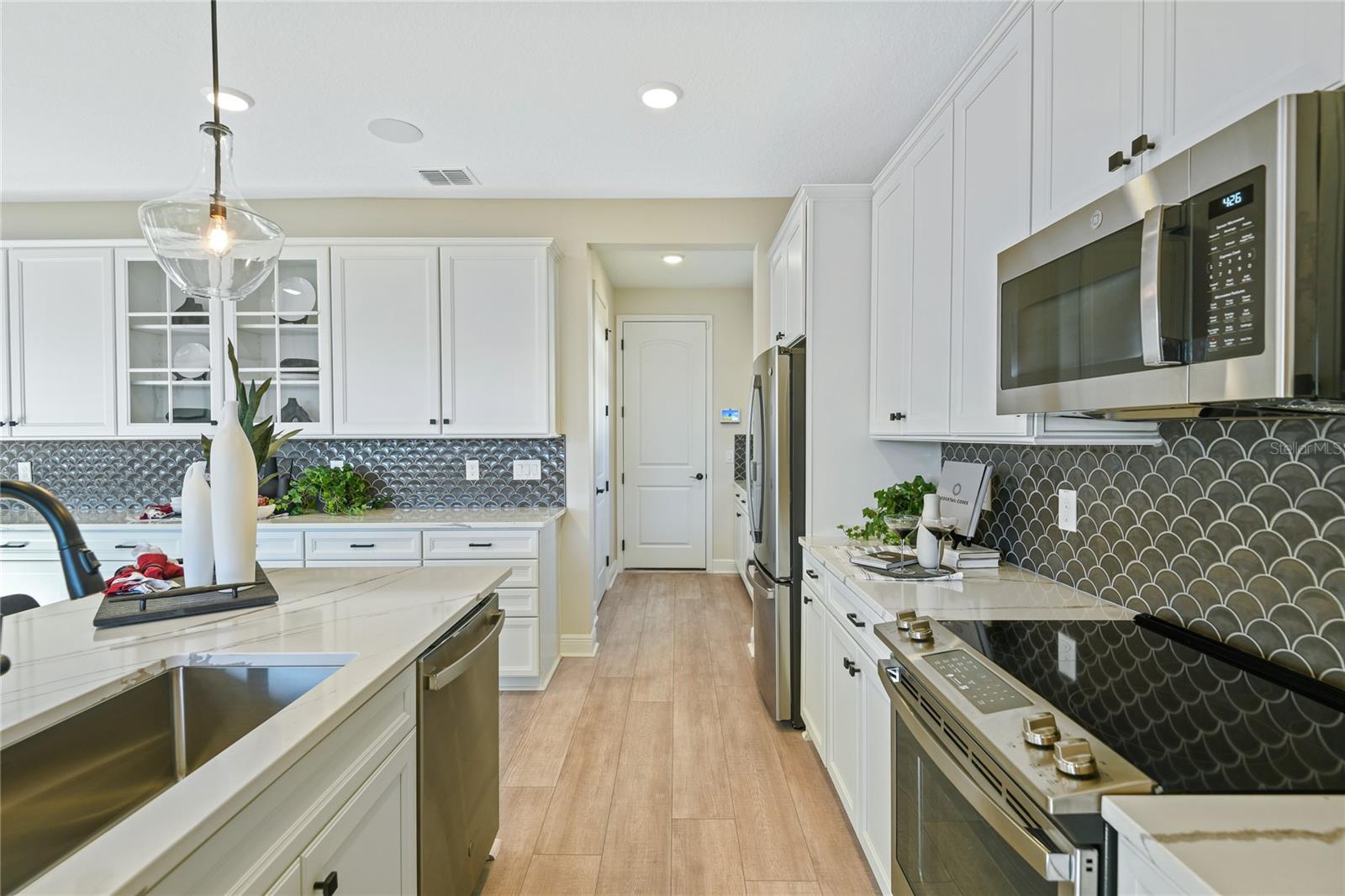 SEASONS AT SCENIC TERRACE - Residential
