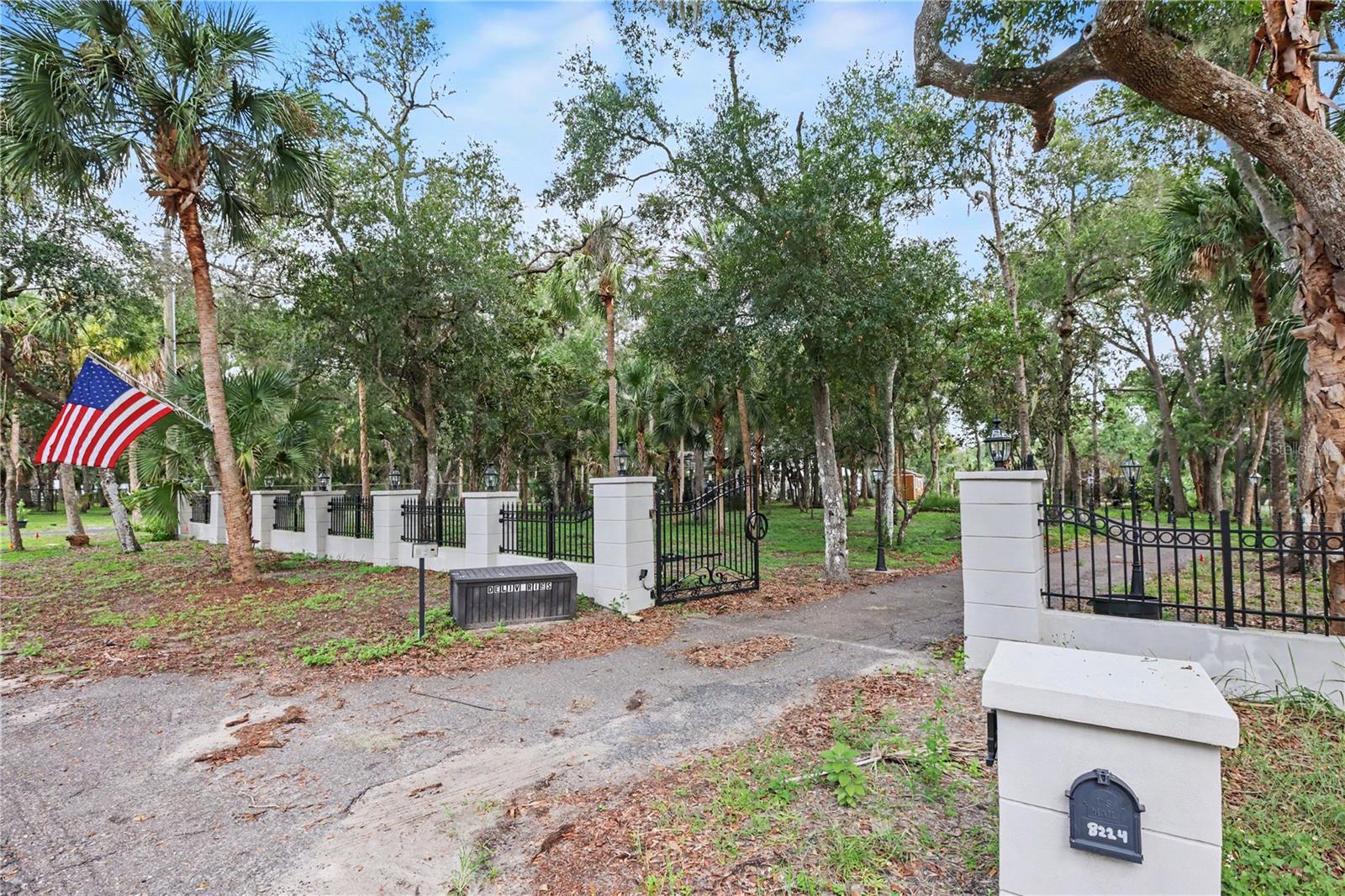 8224 REVELS ROAD, RIVERVIEW, FL, 33569 1 8224 REVELS ROAD