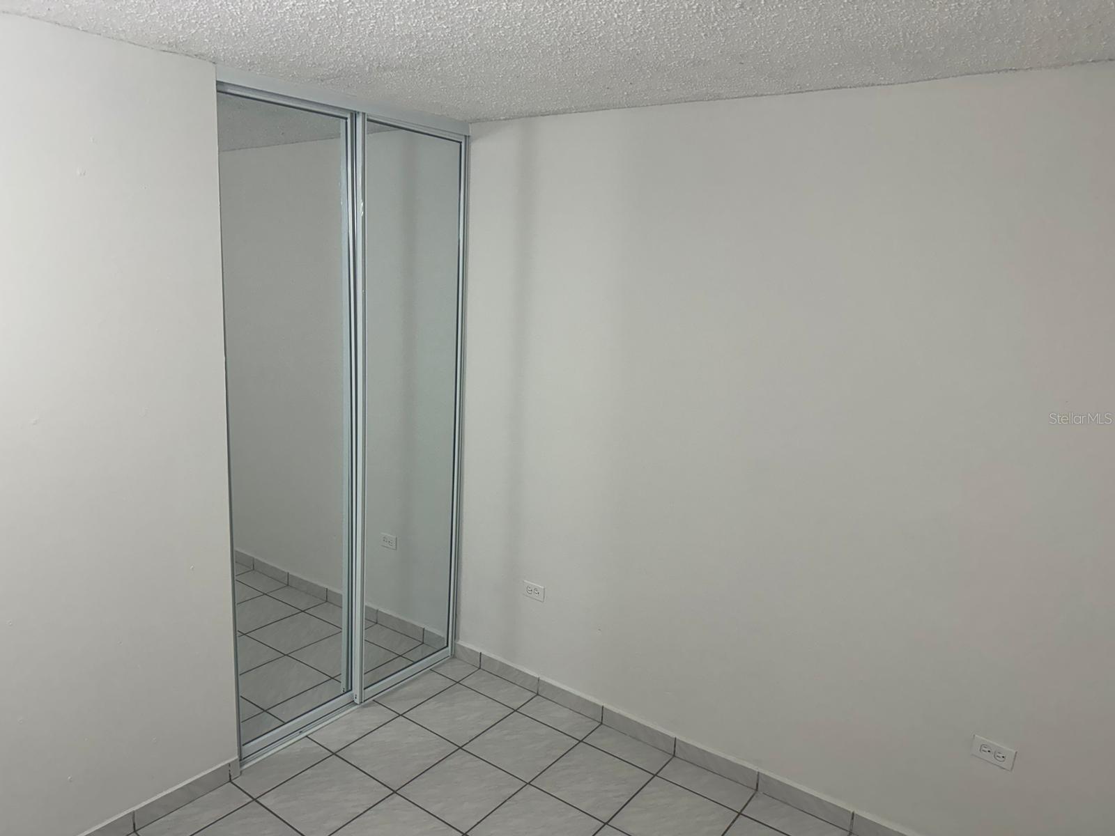 PUERTA DEL SOL - Residential Lease