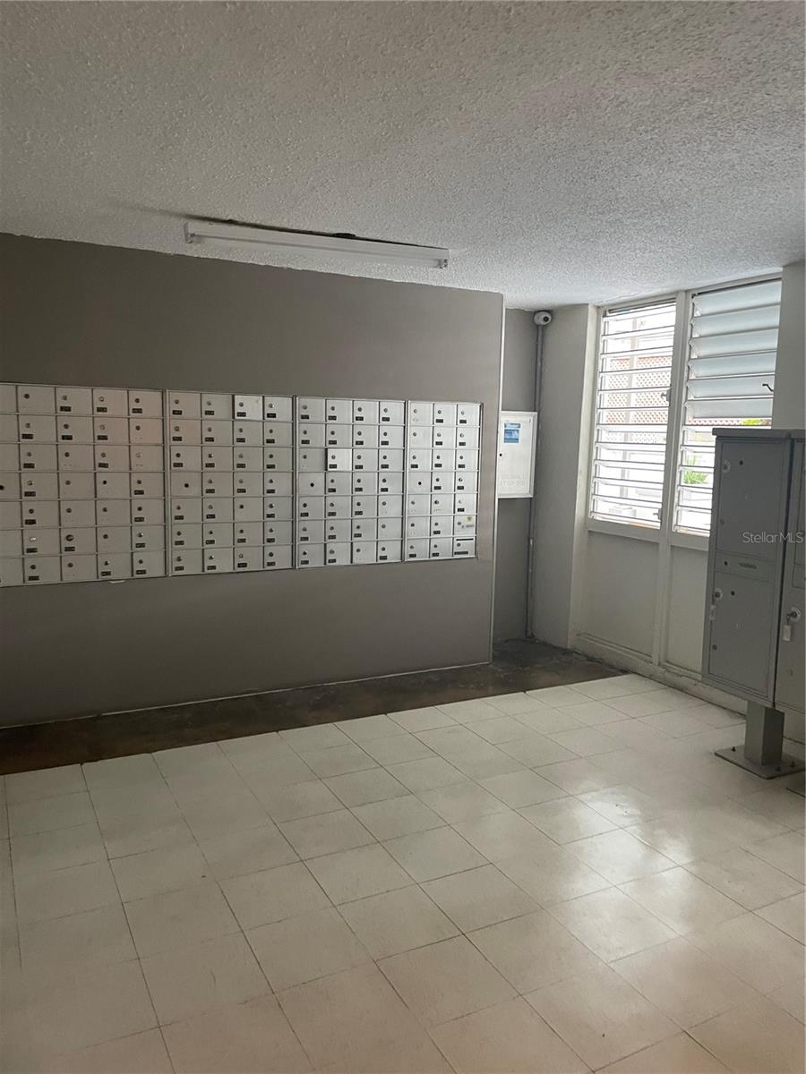 PUERTA DEL SOL - Residential Lease
