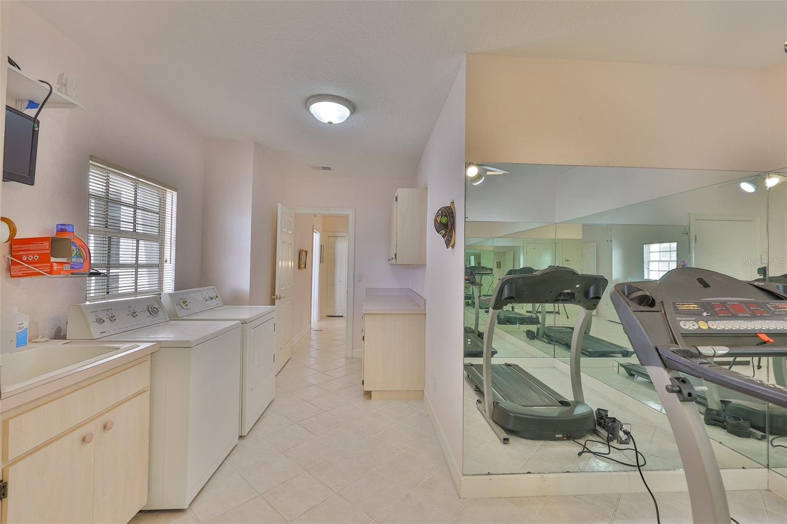 SUN CITY CENTER UNIT 256 - Residential