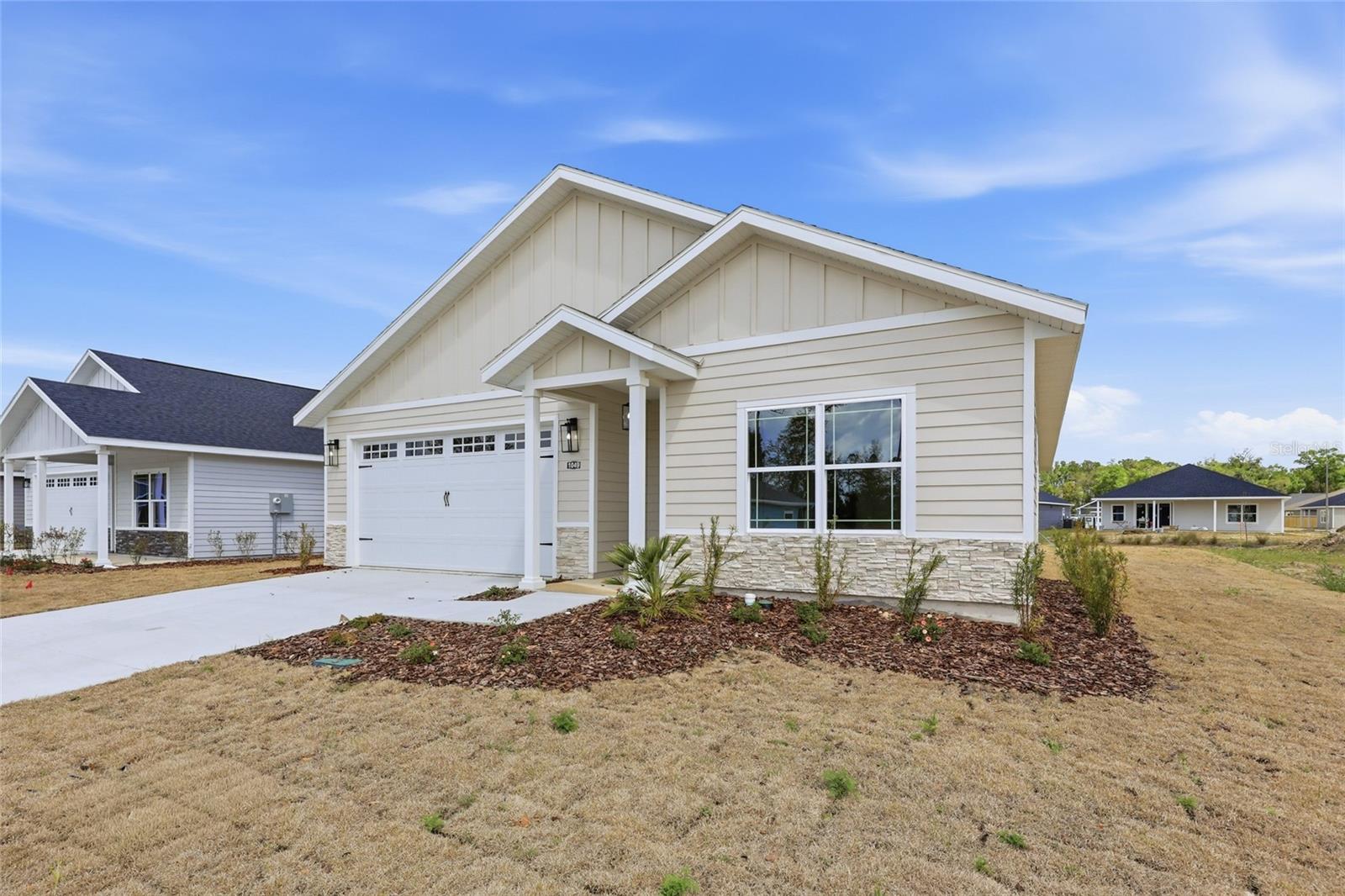 GRAND OAKS - Residential