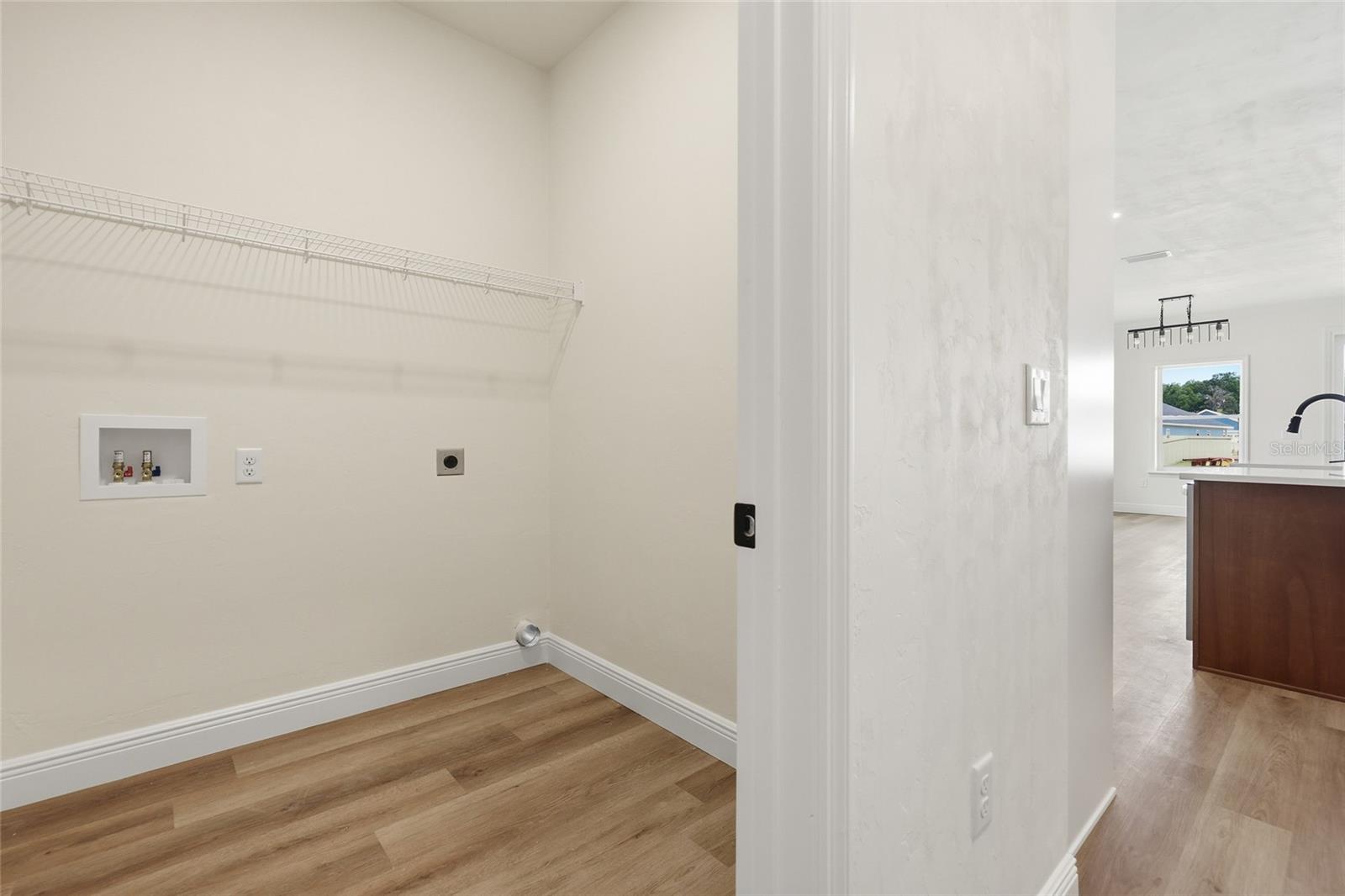 GRAND OAKS - Residential