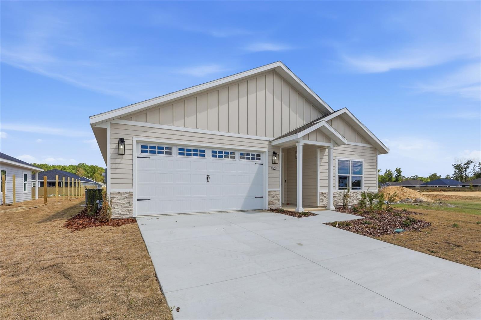 GRAND OAKS - Residential