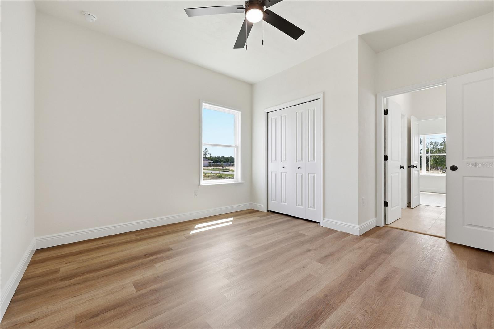 GRAND OAKS - Residential