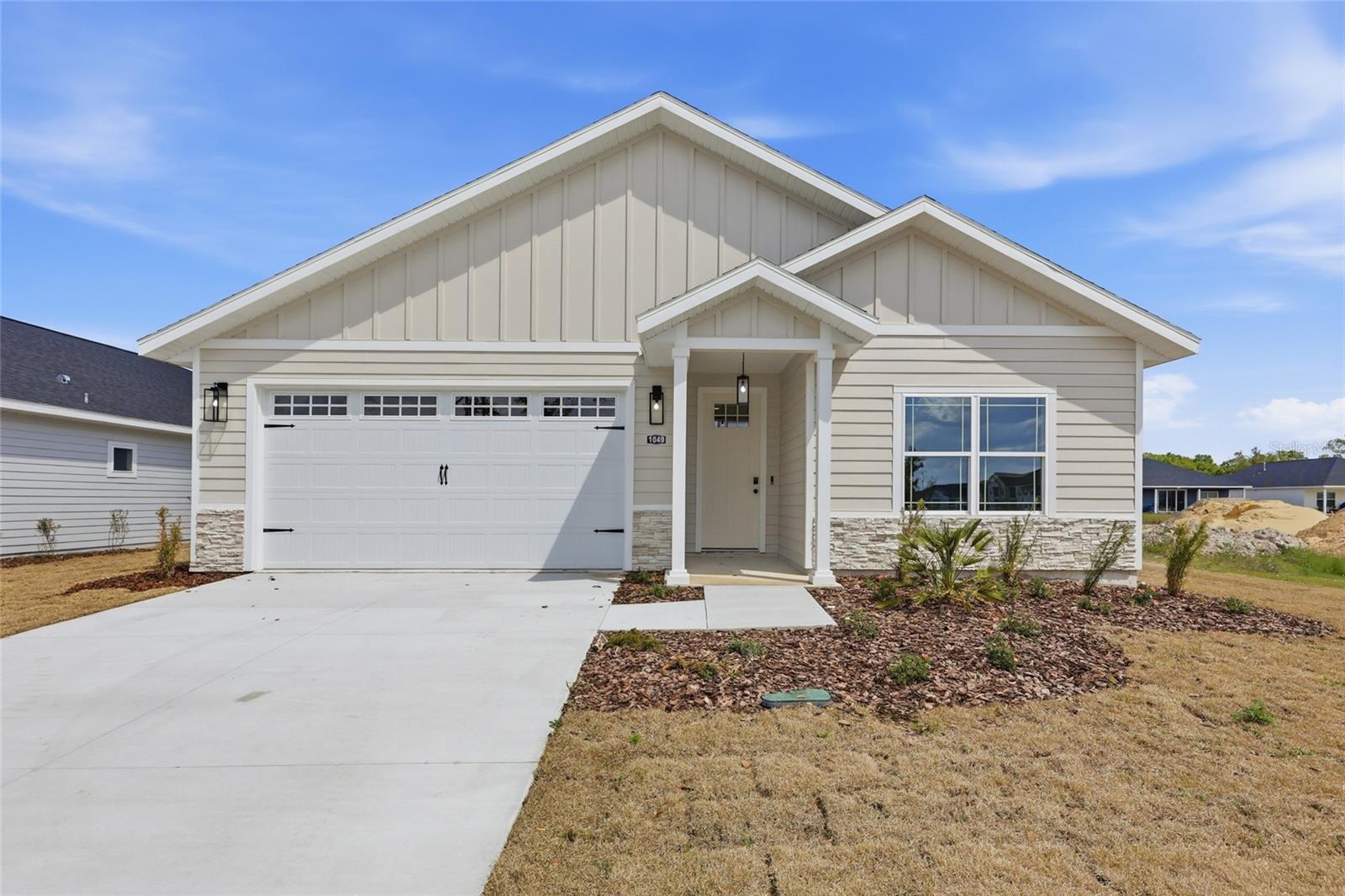 GRAND OAKS - Residential