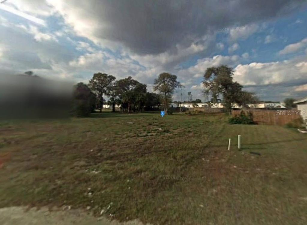 Photo of 4904 Palm View Drive N, Mulberry, FL 33860 (MLS # A4681526)