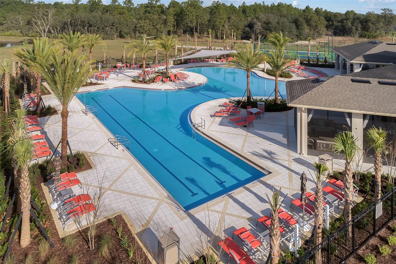 PALMS/SERENOA PH 3 - Residential