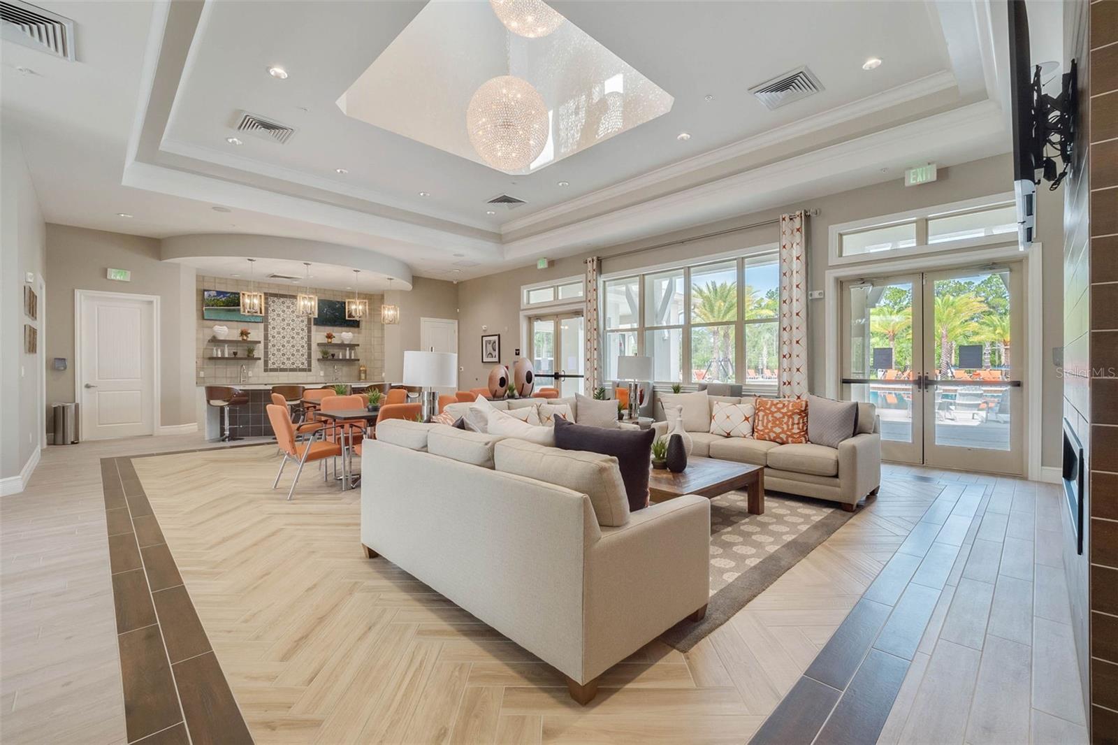 PALMS/SERENOA PH 3 - Residential