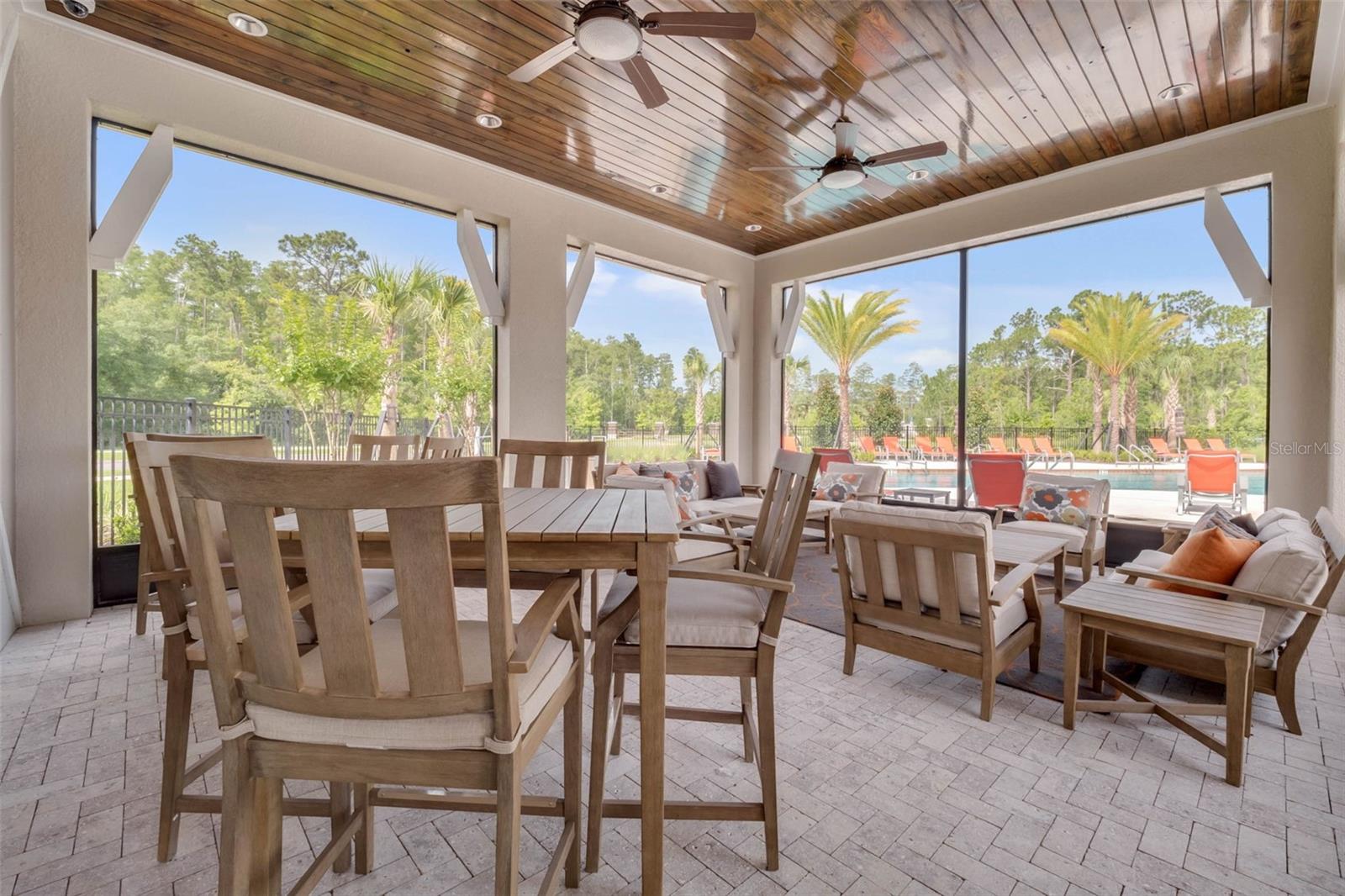 PALMS/SERENOA PH 3 - Residential