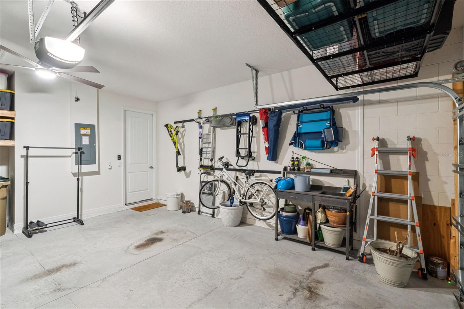 PALMS/SERENOA PH 3 - Residential