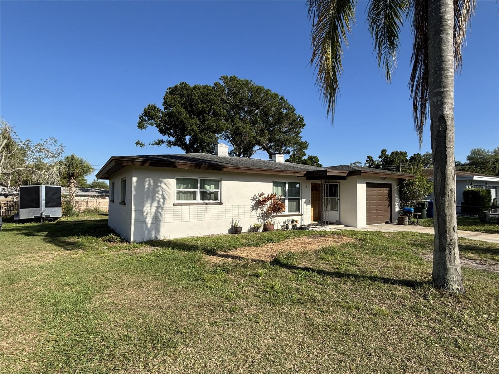 1347 BUCKINGHAM DRIVE