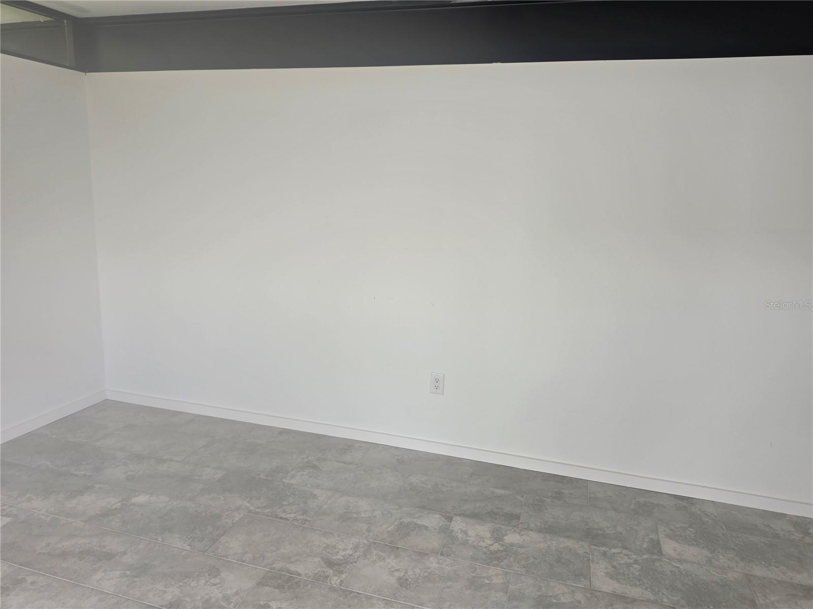 OAKLAND ADD PB 2 PG 77 - Residential