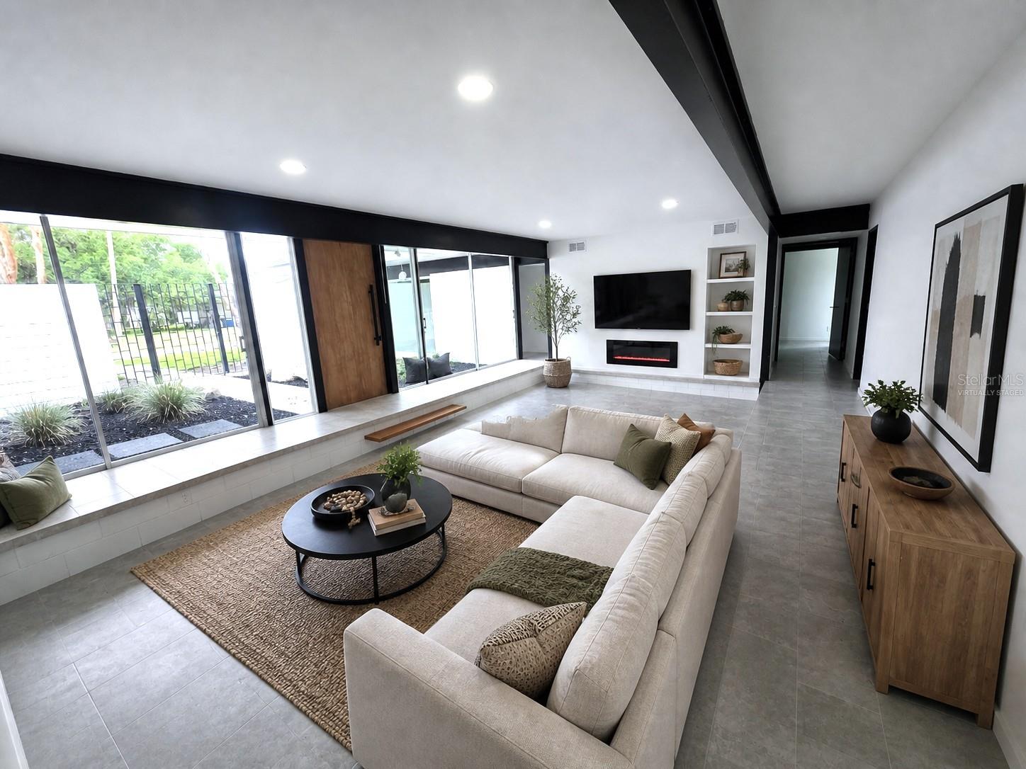 OAKLAND ADD PB 2 PG 77 - Residential
