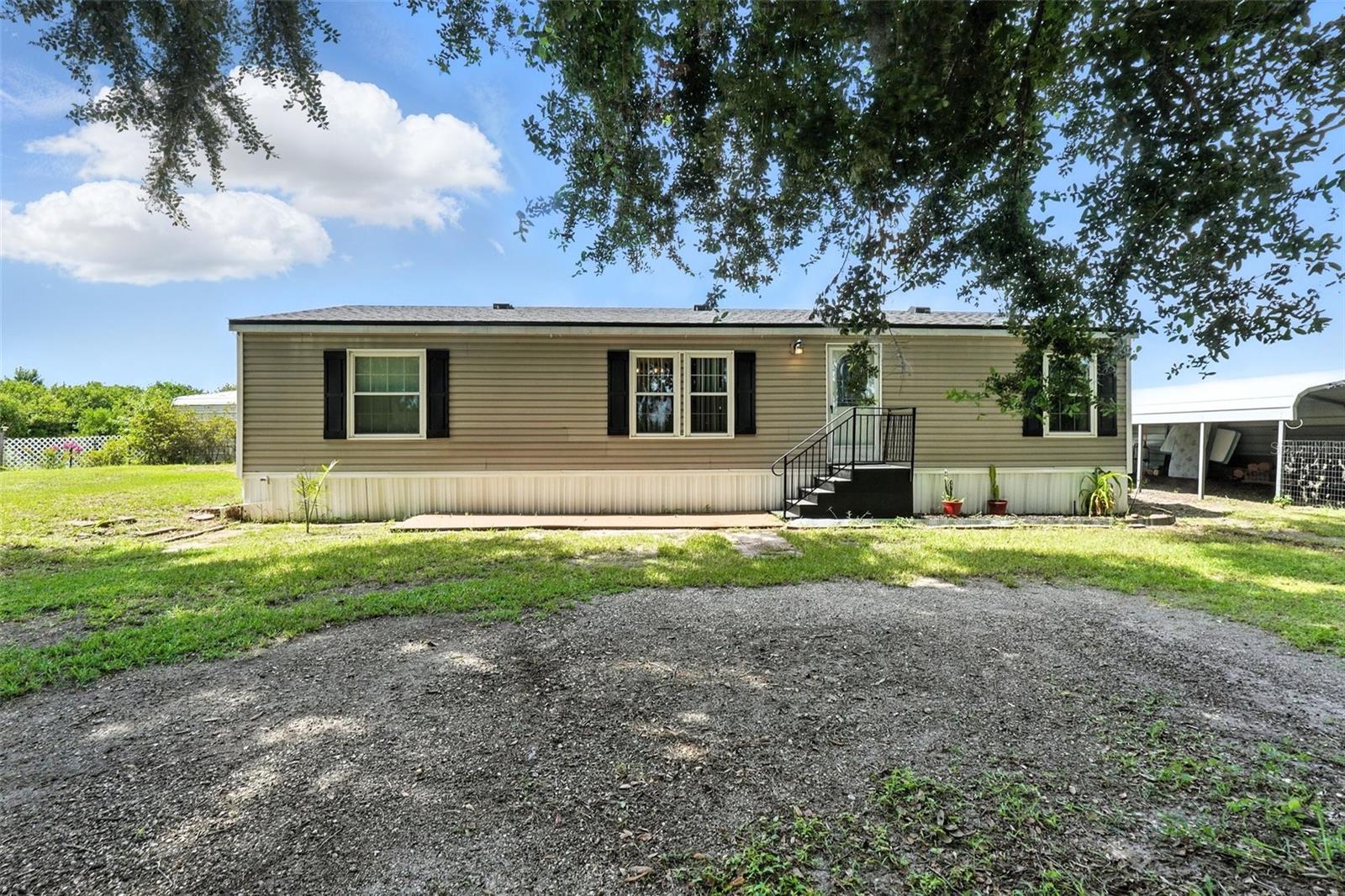 GROVELAND FARMS 09-23-25 - Residential Lease