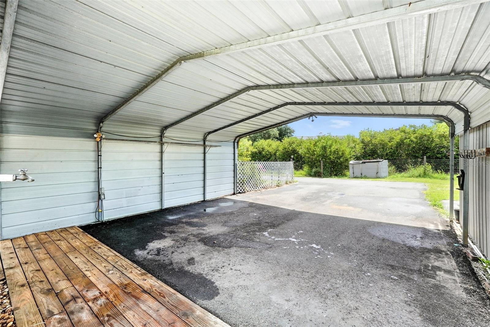 GROVELAND FARMS 09-23-25 - Residential Lease