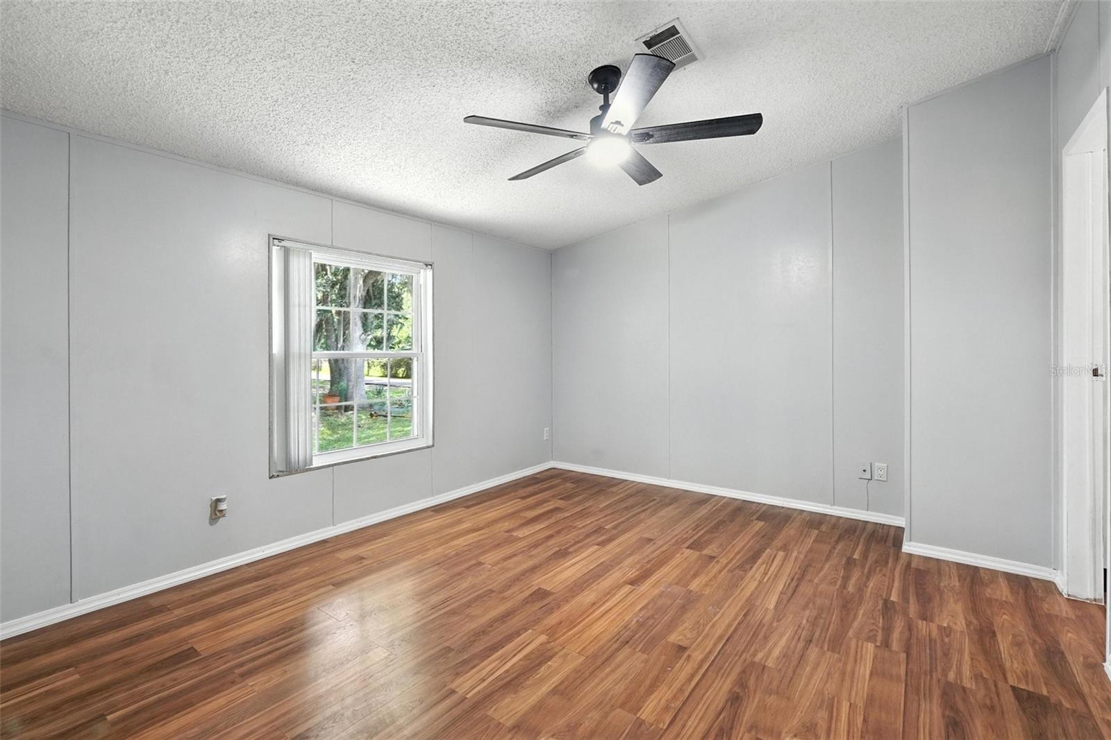 GROVELAND FARMS 09-23-25 - Residential Lease