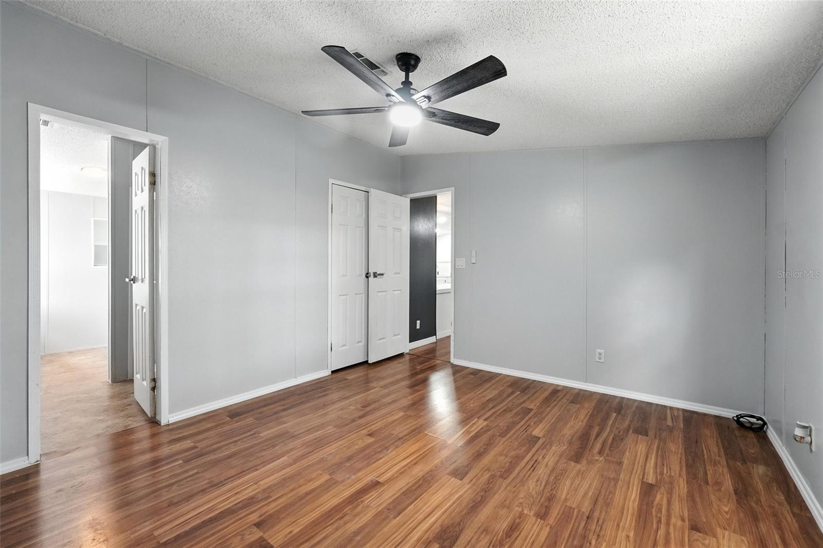 GROVELAND FARMS 09-23-25 - Residential Lease
