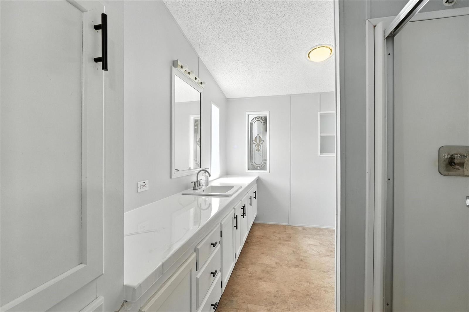 GROVELAND FARMS 09-23-25 - Residential Lease