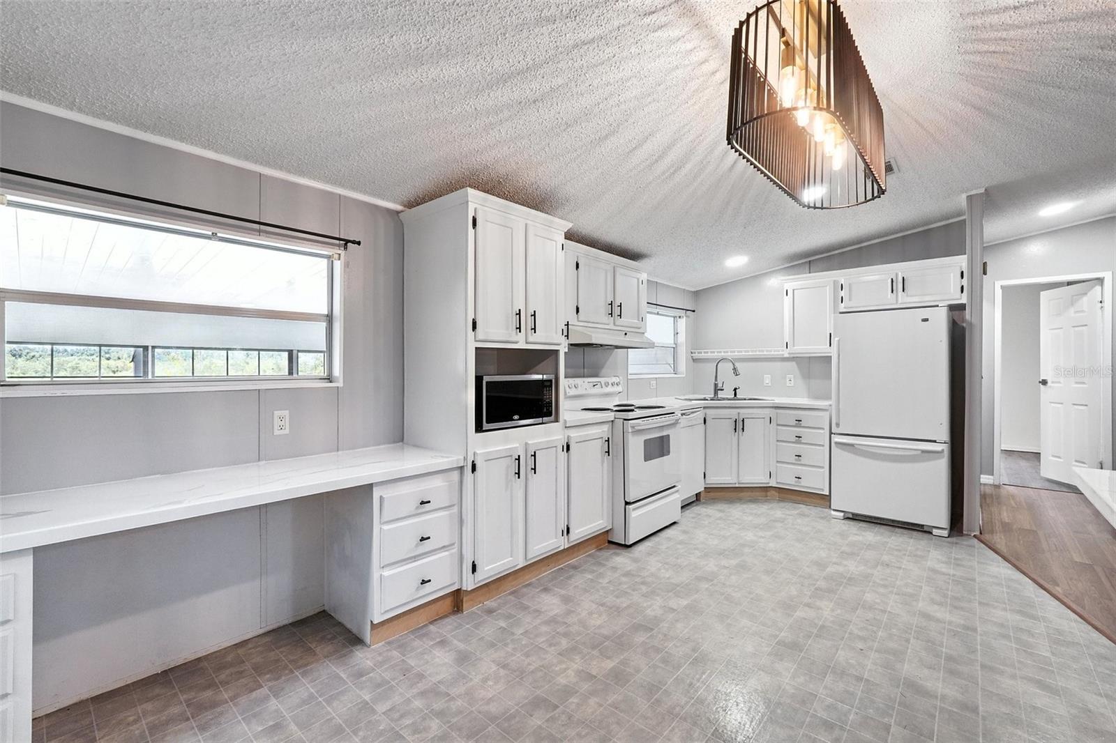 GROVELAND FARMS 09-23-25 - Residential Lease