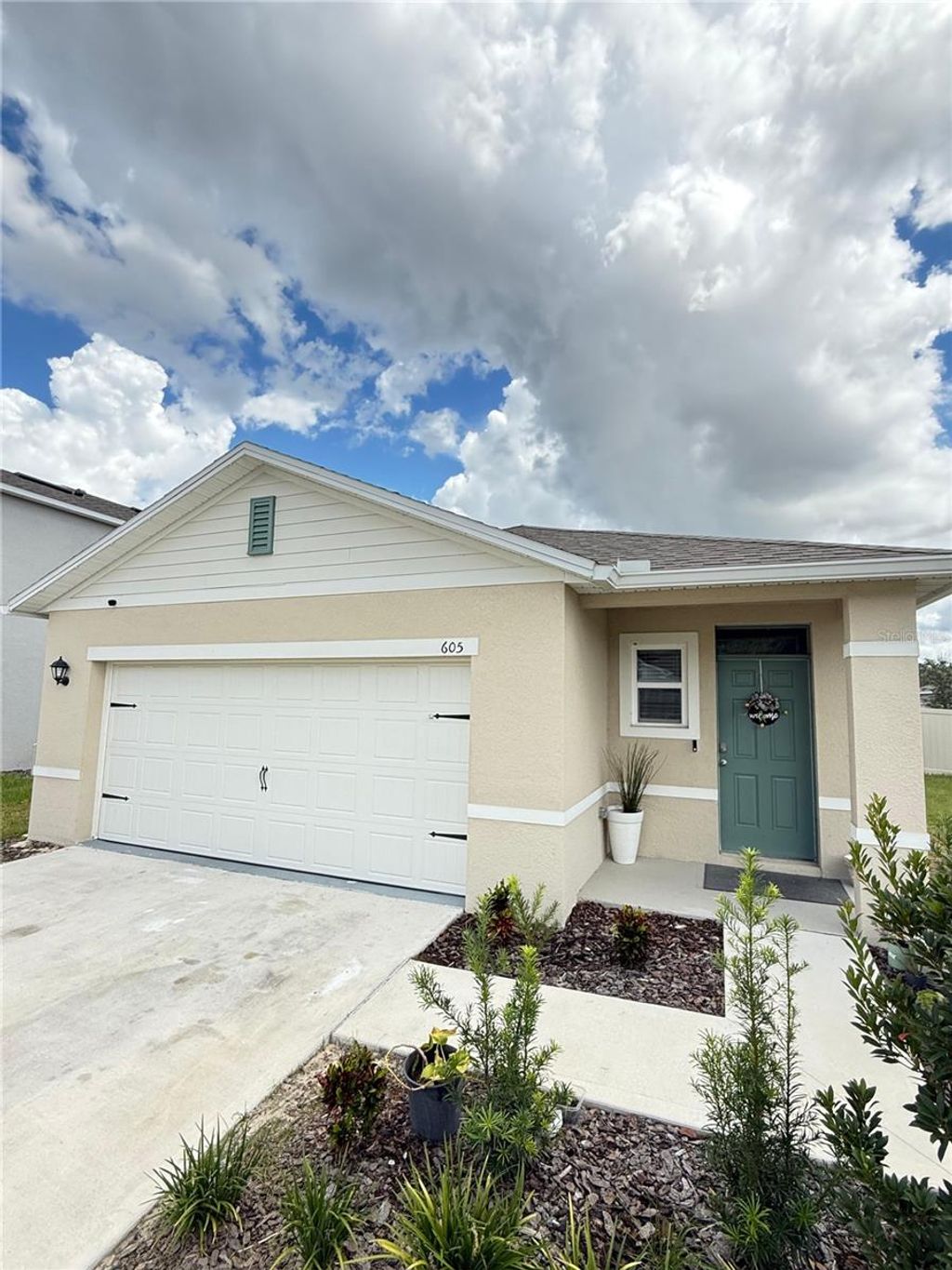 Photo of 605 Park Place Boulevard, Davenport, FL 33837 (MLS # O6384355)