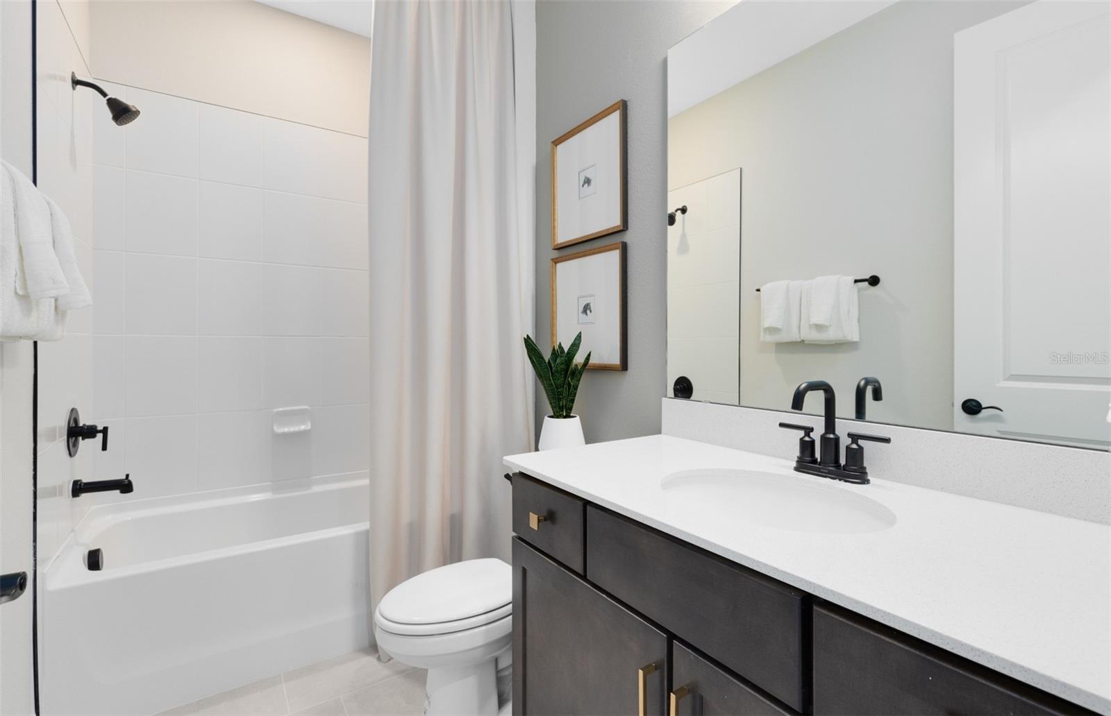 PARKSIDE TRAILS - Residential