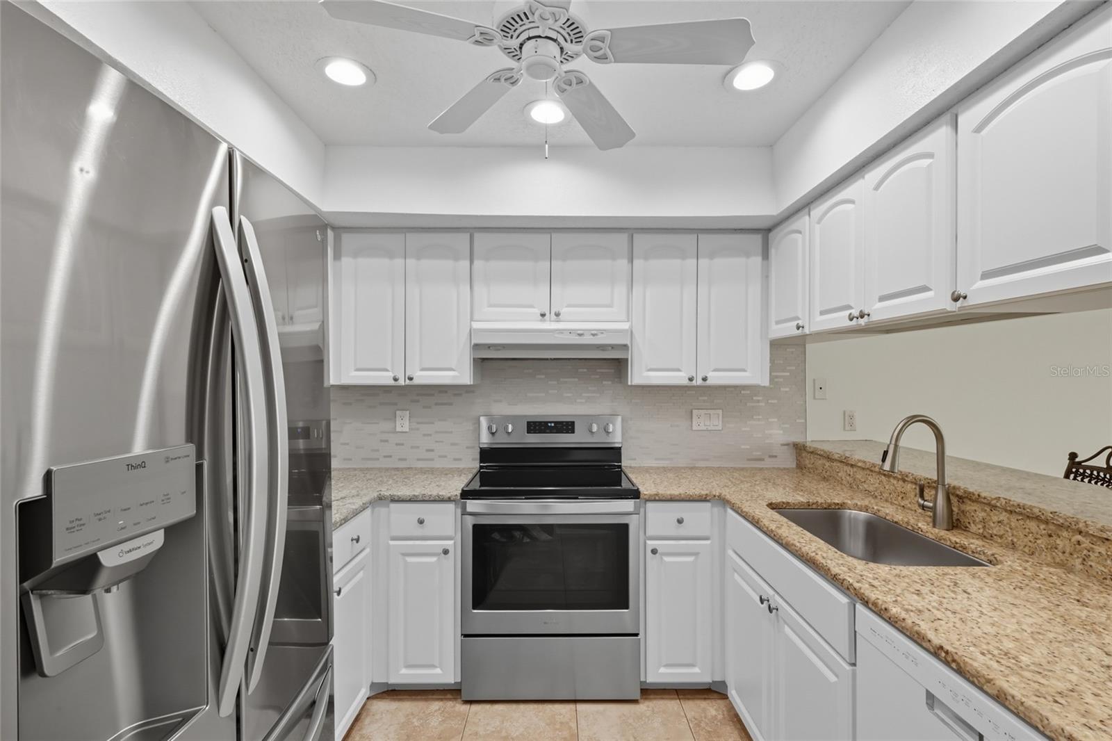 VILLAGE PLAZA SEC 7 - Residential