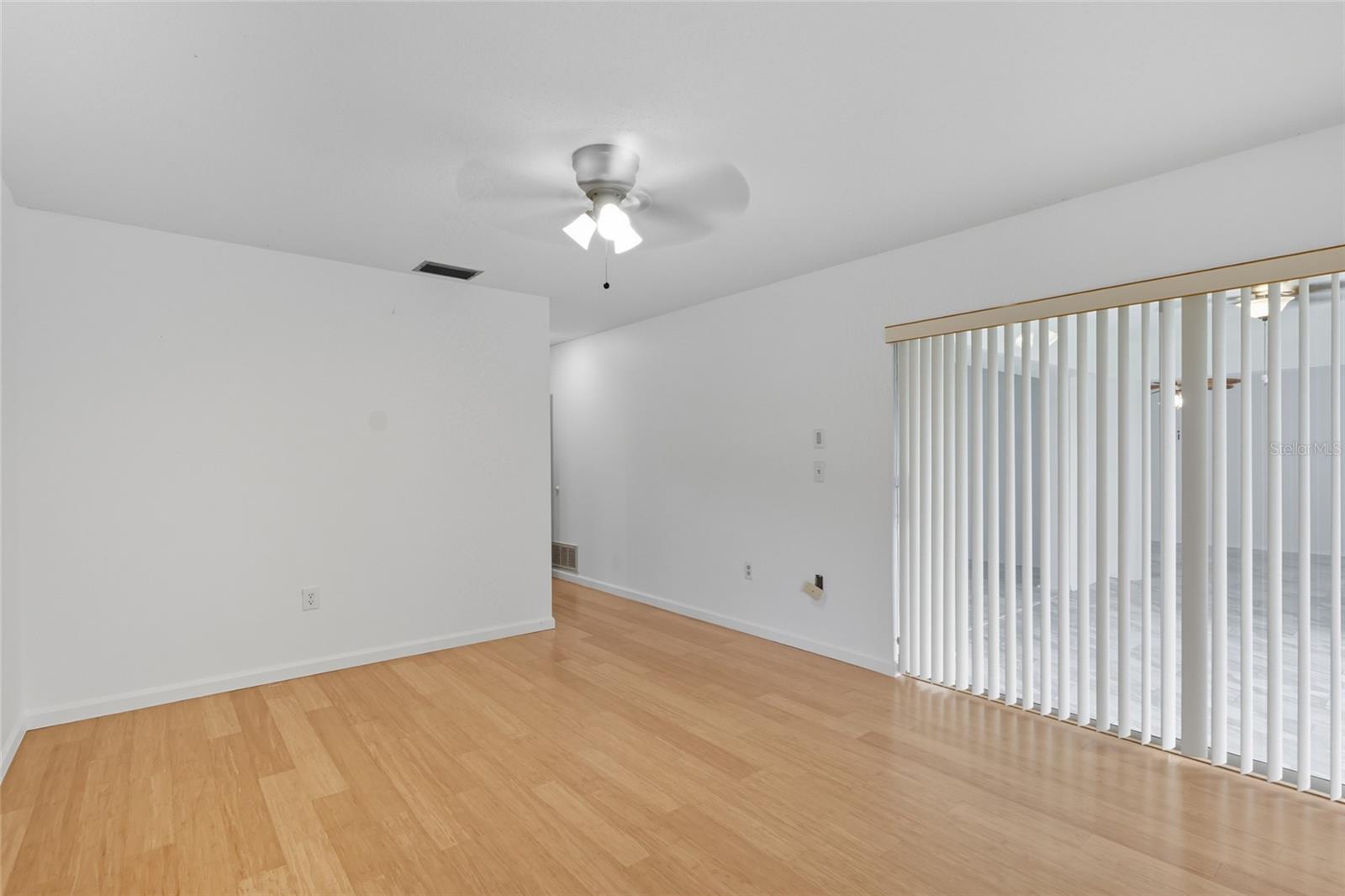 VILLAGE PLAZA SEC 7 - Residential