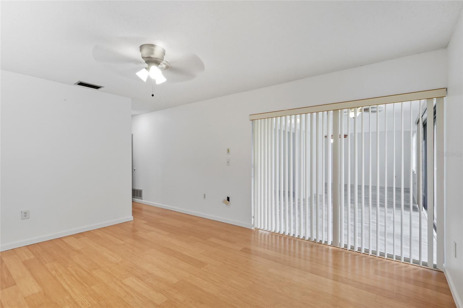 VILLAGE PLAZA SEC 7 - Residential