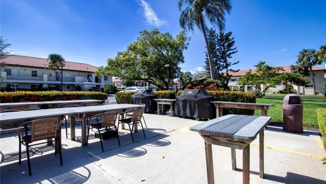 VILLAGE PLAZA SEC 7 - Residential