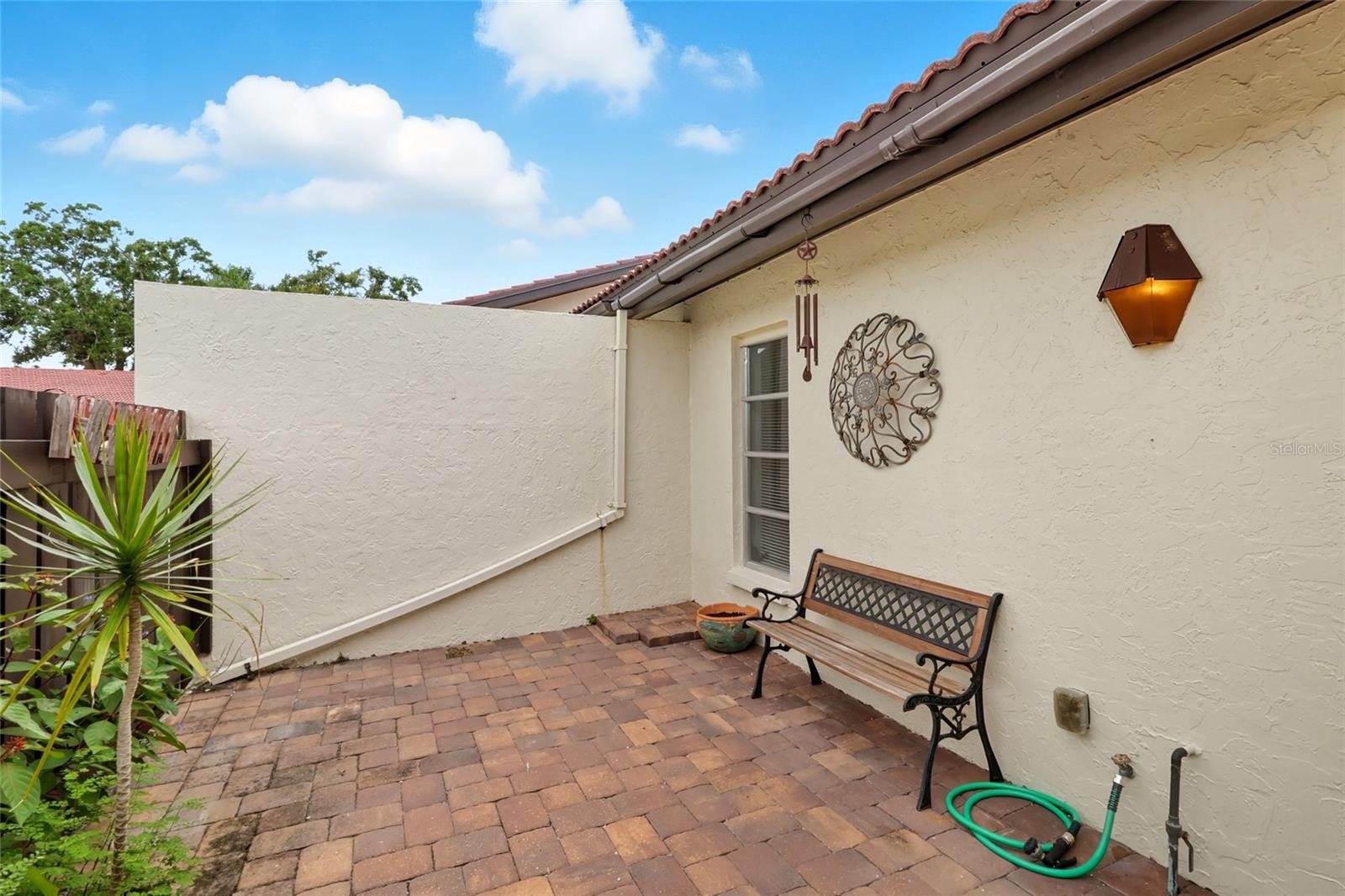 3880 EL POINIER COURT 8702