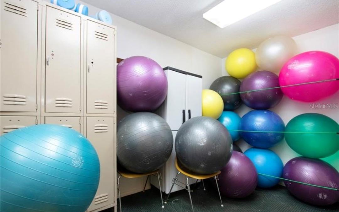 VILLAGE PLAZA SEC 7 - Residential