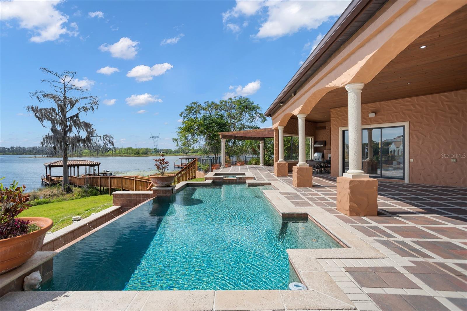 EMERSON POINTE - Residential