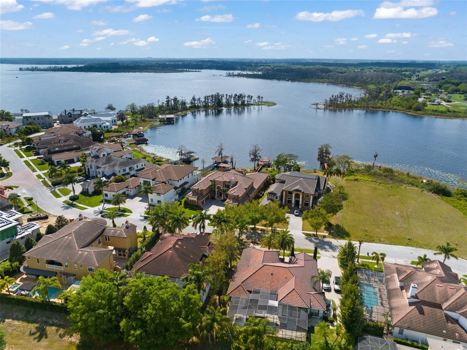 EMERSON POINTE - Residential